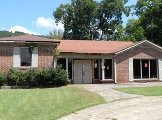 733 Brookside Dr, Gadsden, AL 35901
