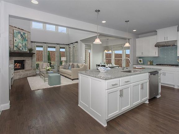 5th image of 2501 Saffire Way