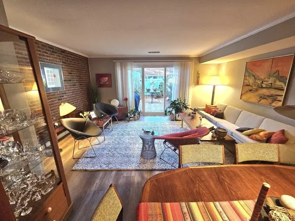 1108 Windsor Dr Unit 1108, Framingham, MA 01701