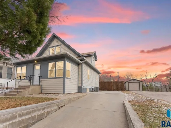 218 N Spring Ave, Sioux Falls, SD 57104