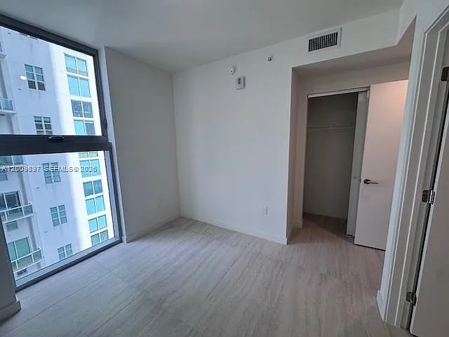 77 SE 5th St #1806 — Photo 21