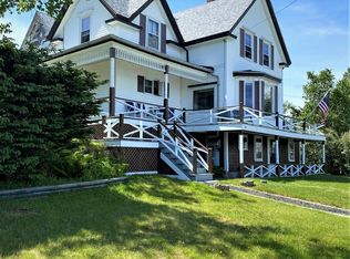 23 Allen St, Stonington, ME 04681