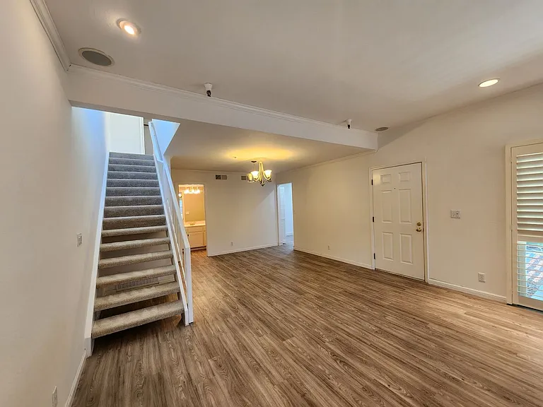 1465 Kentfield Ave — Photo 13