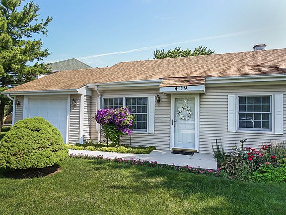 3rd image of 419 Woodhollow Ln