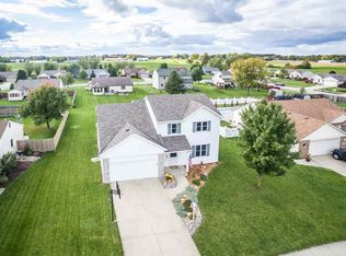 12909 Country Shoal Ln, Grabill, IN 46741