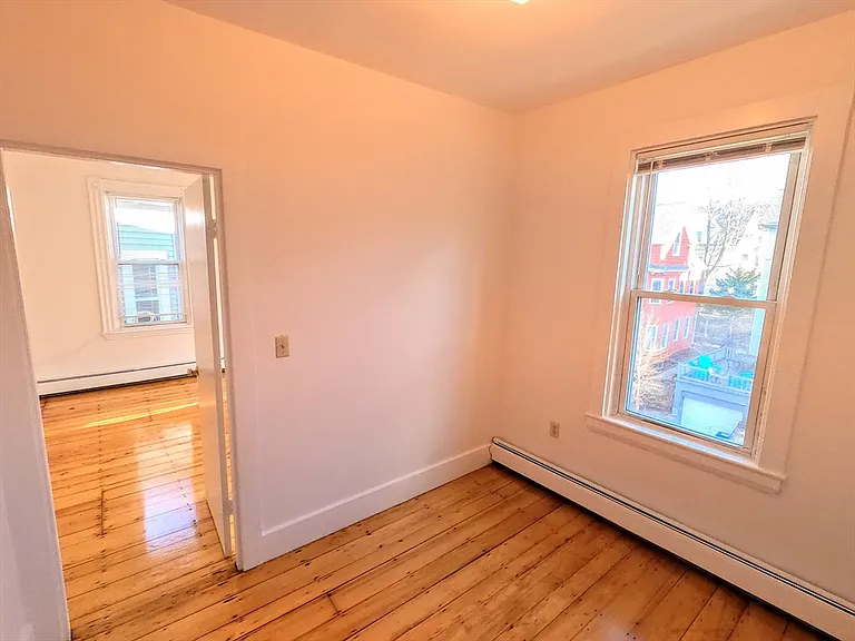 90 Wenham St #3 — Photo 21