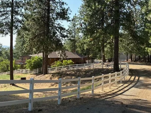 5801 Stephanie Ct, Somerset, CA 95684