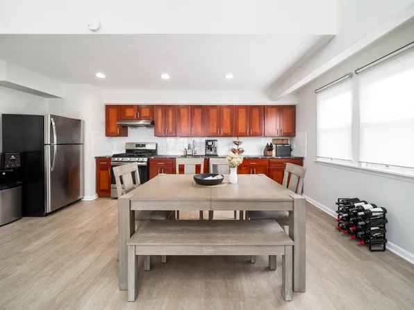 213 Roosevelt Street image 7 of 24