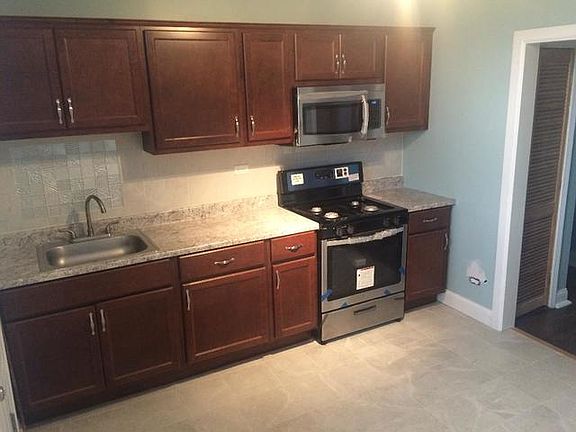 2nd image of 6158 W Grand Ave #2