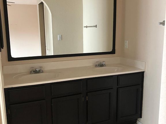 4th image of 7465 Luz De Lumbre Ave