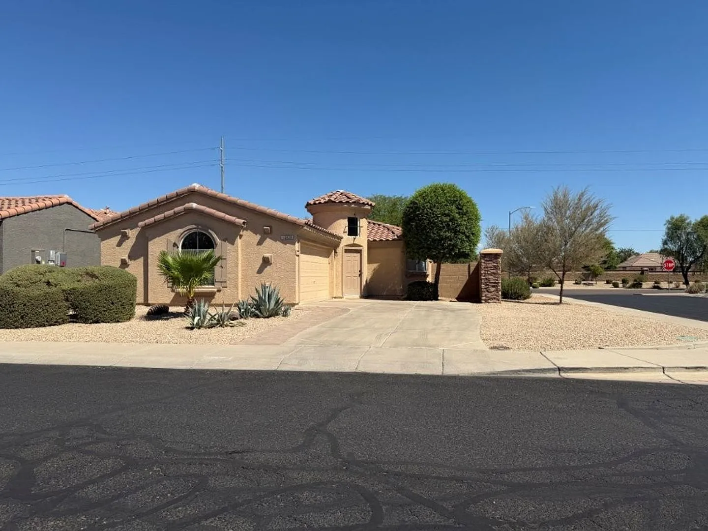 14838 W Shaw Butte Dr Surprise — Photo 2