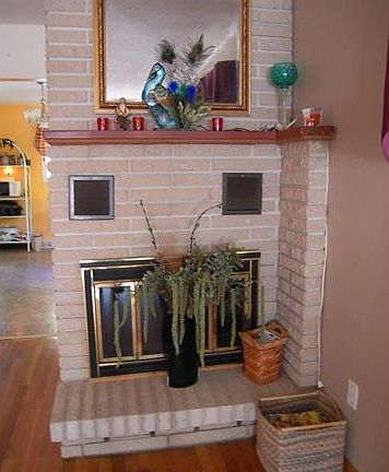 3rd image of 225 Oak St