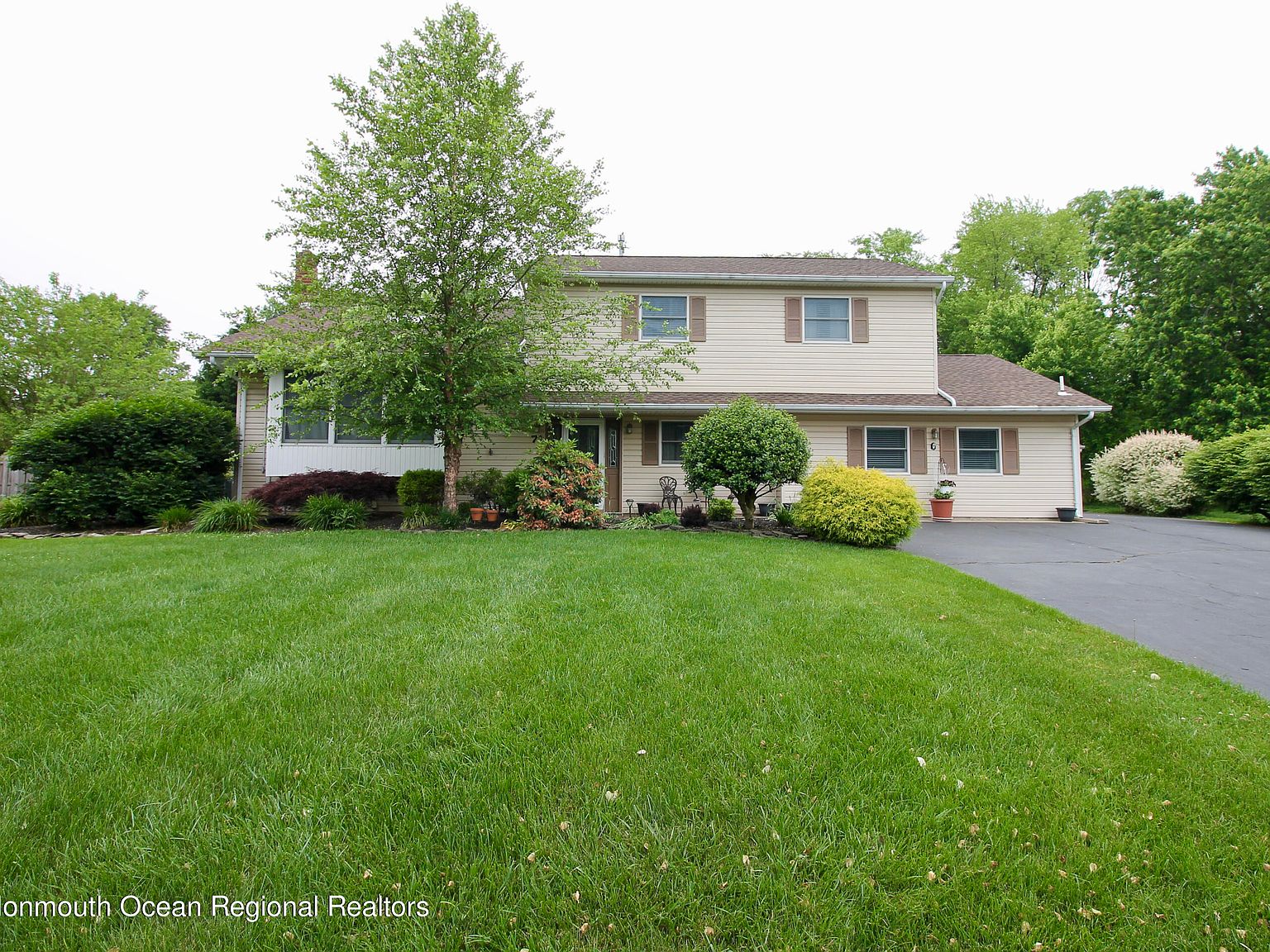 870 Oakley Dr, Freehold, NJ 07728 | Zillow