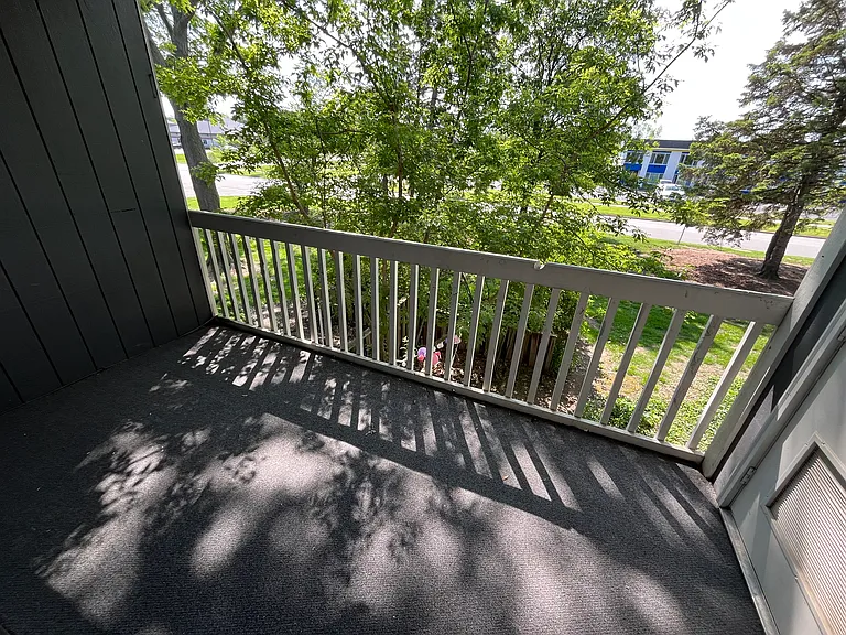709 Fieldstone Ct #7 — Photo 12