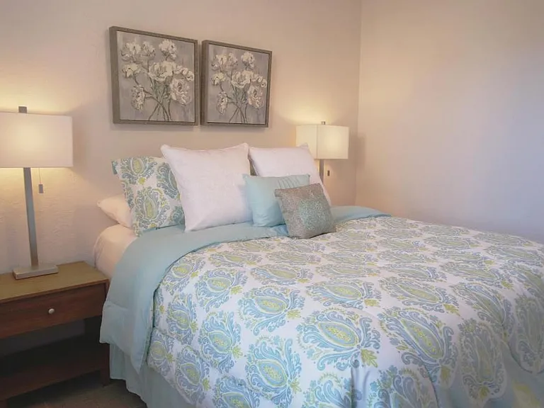 1071 Meadowlark Ct SE — Photo 17