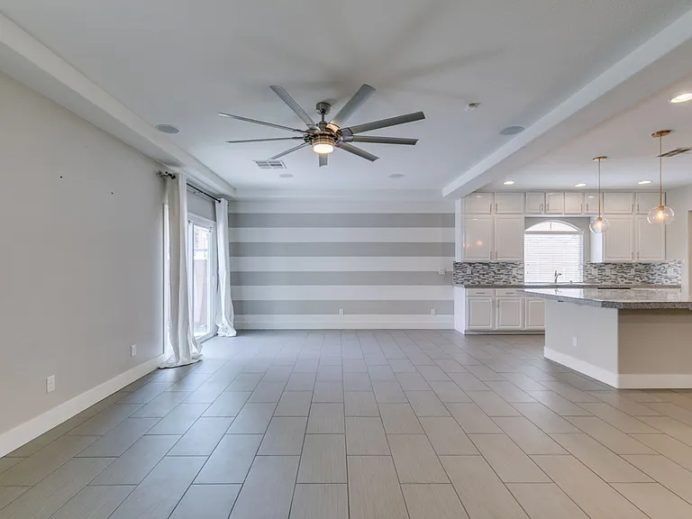 4586 W Camero Ave — Photo 13