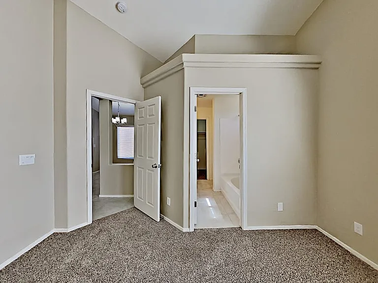 8007 W Deanna Dr — Photo 6