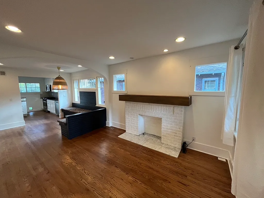 3 bed, 1668 sqft, $4,000 — Photo 3