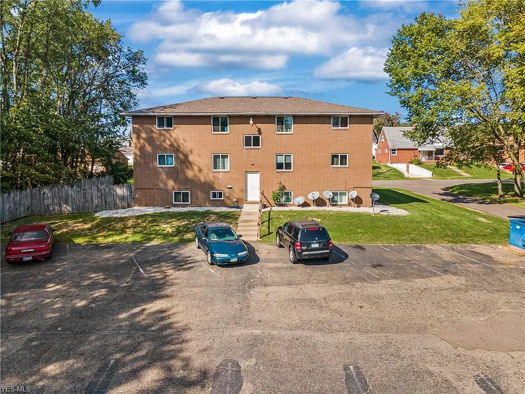 2 bed, 900 sqft, $850 — Photo 2