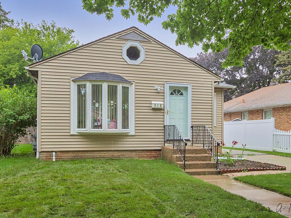1st image of 318 N Elmwood Ave