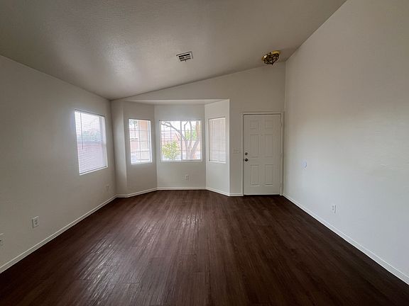 2nd image of 502 Oak Island Dr
