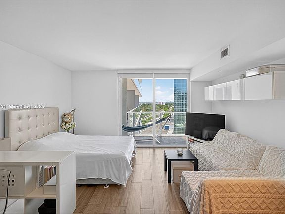 2nd image of 4250 Biscayne Blvd APT 1206