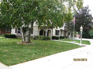 7927 W Blue Mound Rd, Milwaukee, WI 53213