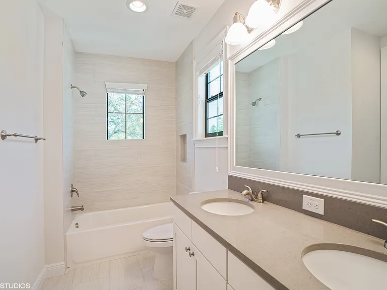 2601 W Horatio St #3 — Photo 15
