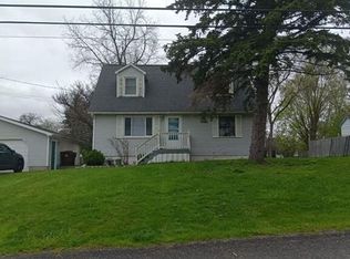 124 W Hillcrest St, Alma, MI 48801
