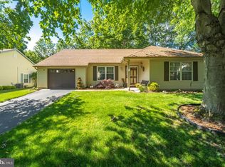 95 Morning Glory Ln, Whiting, NJ 08759