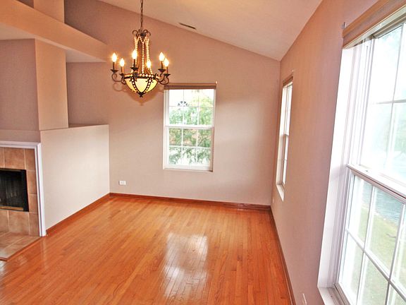 3rd image of 2738 Rockport Ln