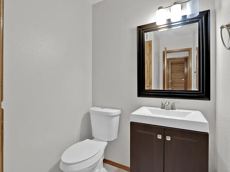 730 N Resler Dr #B — Photo 29