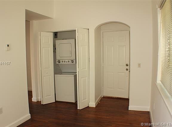 4th image of 223 Calabria Ave APT 5