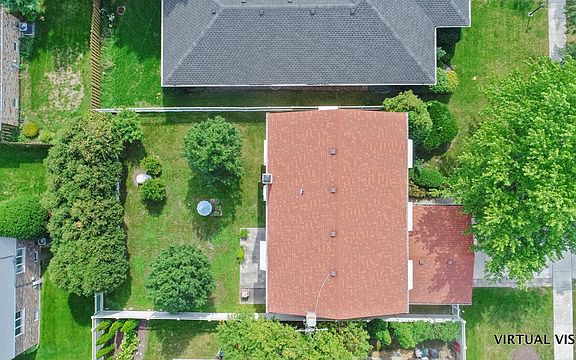 2nd image of 3003 Becket Ave