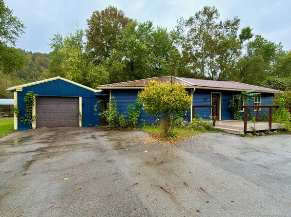 2712 Sycamore Ln, Stockport, OH 43787