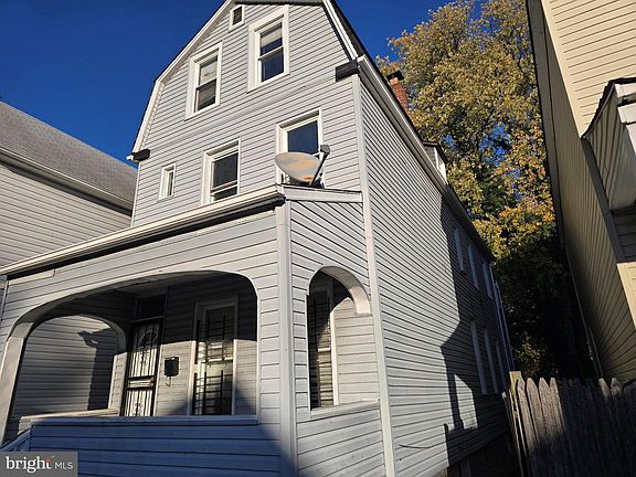 2nd image of 307 S Augusta Ave