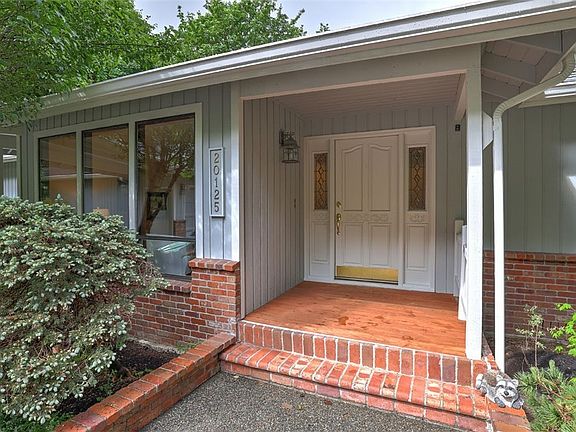 3rd image of 20125 NE 163rd St