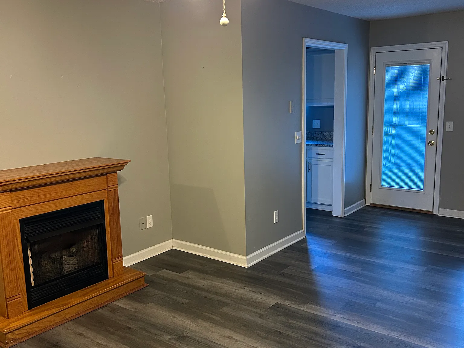 7526 Eric Dr — Photo 4
