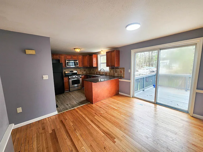 67 Burgundy Dr — Photo 9