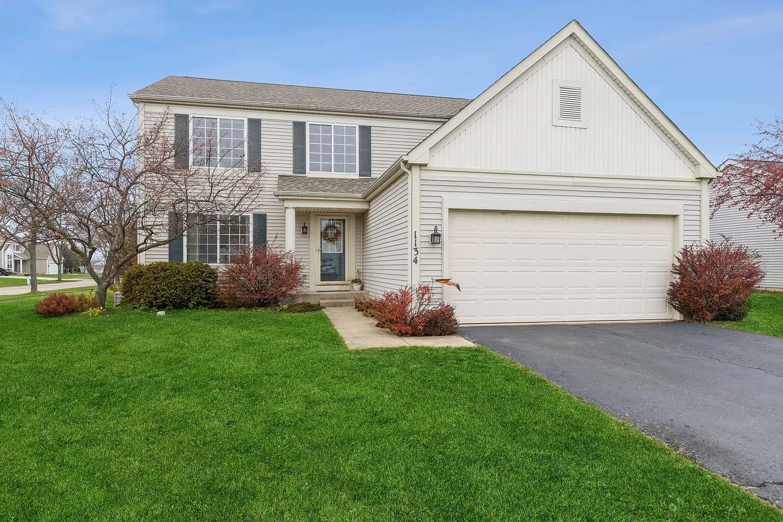1134 Sawmill Ln photo 1