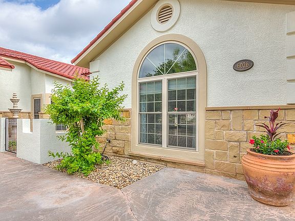 5th image of 6026 Warwick Dr