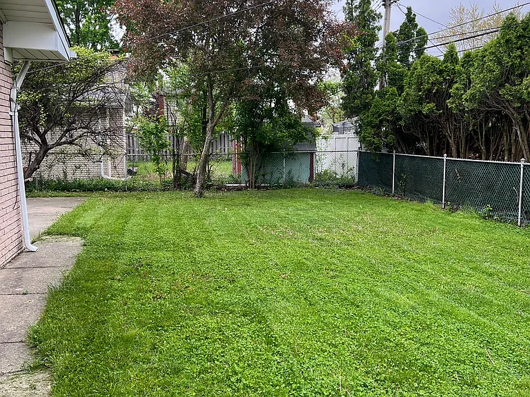 3620 Grigg Dr — Photo 52