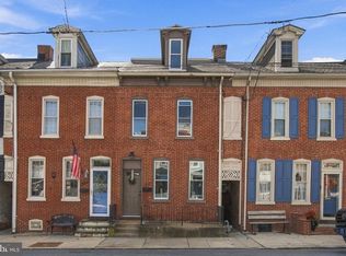 122 N 8th St, Columbia, PA 17512