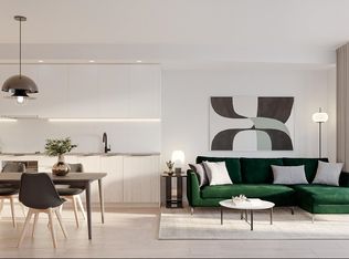 13738 Central Ave #409, Surrey, BC V3T 0K6