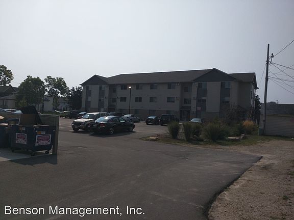 3rd image of 1225 Vine St APT 6