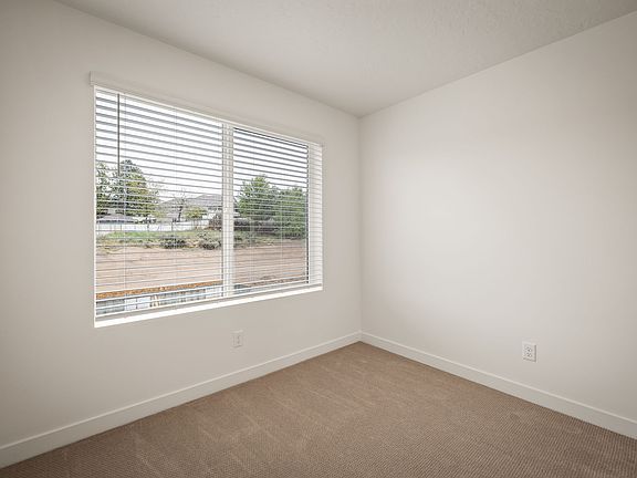 4th image of 4082 S Sandridge Dr #6