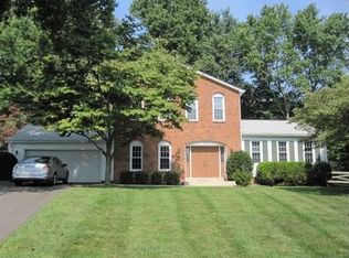 1902 Whipping Post Way, Vienna, VA 22182