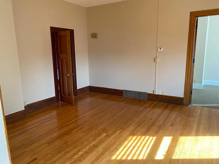 102 Bluff St #3 — Photo 4