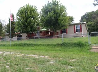 10115 Primrose Ct, Ozawkie, KS 66070