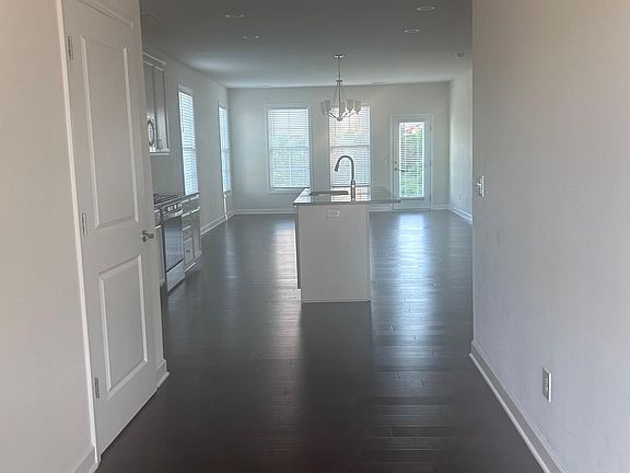 2nd image of 105 Hamilton Ave NW
